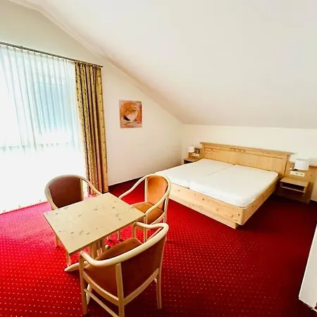 公寓 Direkt An Der Skipiste Und Bergbahn, 7 Betten, 2 Baeder *