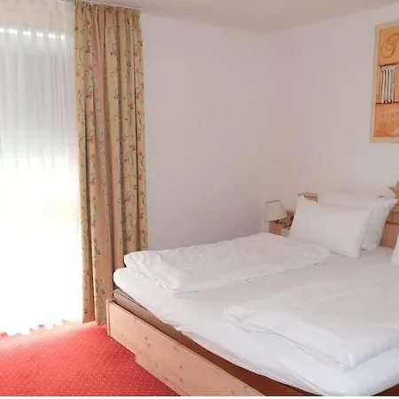 Апартаменты Direkt An Der Skipiste Und Bergbahn, 7 Betten, 2 Baeder *